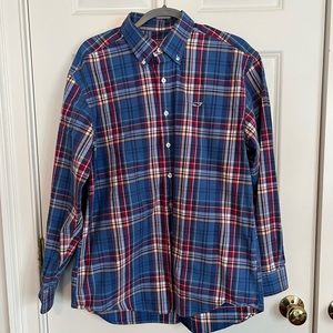 Vineyard vines button down shirt
